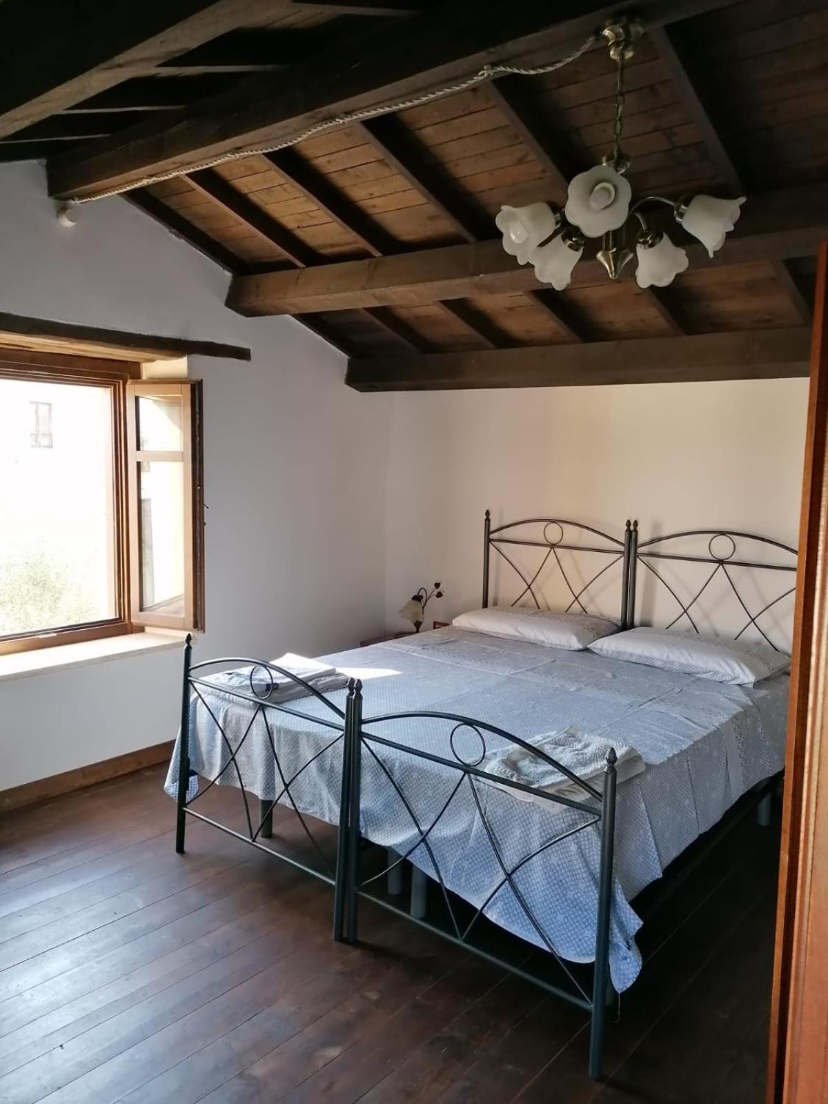 Domus De Jara - Casa Montis Apartment Baradili Room photo